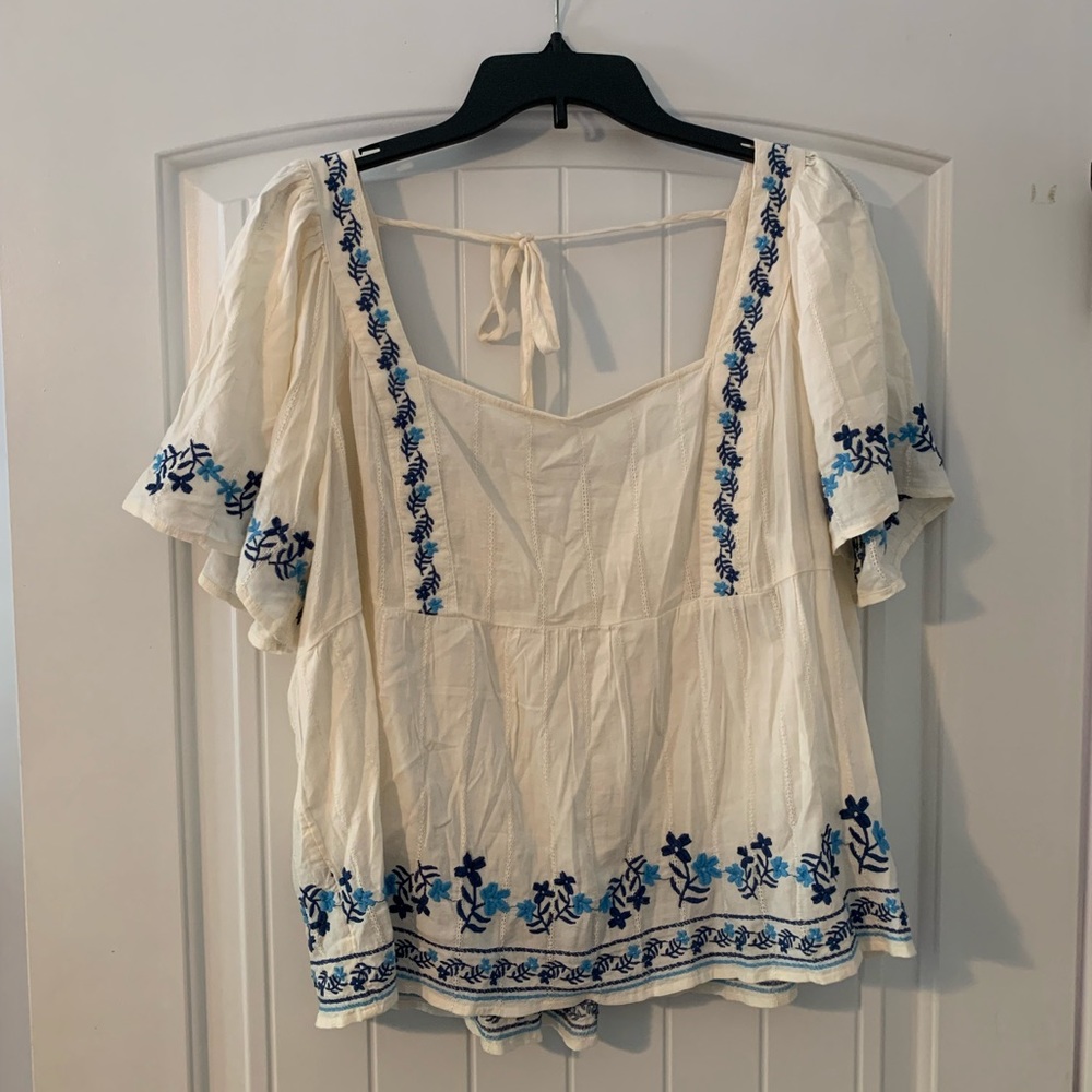 Old navy embroidered babydoll top